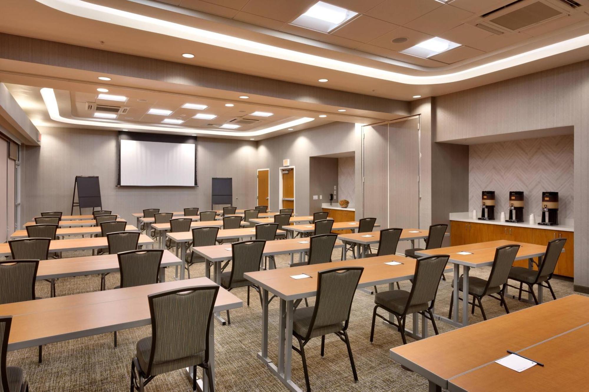 Springhill Suites By Marriott Idaho Falls Exterior photo